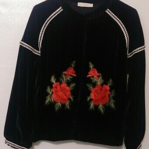 Elodie Black Red Floral Embroidered Velvet Jacket - Picture 3 of 5